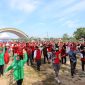 Masyarakat Muara Badak Semangat Berolahraga Bersama Bupati Kukar dalam Senam Merah Putih (ist)