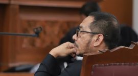 Jonathan Latumahina sebagai ayah David Ozora, Menjadi Saksi di PN Jaksel (Dok. Viva)