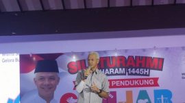 Bakal Calon Presiden (Bacapres) Ganjar Pranowo saat berada di acara silahtuhami 1 Muharam 1445 H Relawan Pendukung Ganjar, yang digelar di GSG Senayan, Rabu (19/5/2023). (Dok. Tribun)