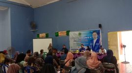 Ketua Komisi I DPRD Kalimantan Timur (Kaltim) Baharuddin Demmu melakukan Sosialisasi Peraturan Daerah (Sosperda) Nomor 5 Tahun 2019 Tentang Penyelenggaran Bantuan Hukum di Desa Rempanga, Kecamatan Loa Kulu, Kutai Kartanegara Pada Sabtu (12/8/2023). [Ist]