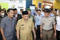 Ketua DPRD Kaltim Hasanuddin Masud (paling kiri). [Ist]