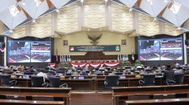 Rapat Paripurna ke 6 DPRD Kaltim.