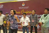 Komedian Komeng ketika di kantor KPU Jabar. (Dok. Detikcom)