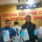AKBP Ridwan JM Hutagaol selaku Kasat Reskrim Polrestabes Makassar ketika mempublikasikan kasus miras oplosan yang menewaskan remaja di Makassar. (Dok. Head Topics)
