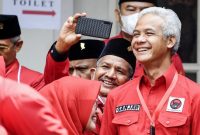 survei Charta Politika mengungkapkan 87,5 responden bakal tetap memilih Ganjar Pranowo andai ia tak diusung PDIP (cnnindonesia.com)

