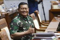 DPR Jadwalkan Rapat Paripurna Pengesahan Calon Panglima TNI tanggal 13 Desember 2022 (cnnindonesia.com)